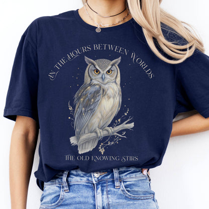 T-Shirt The Old Knowing Stirs Mystical Owl T-Shirt The Mystic Eden