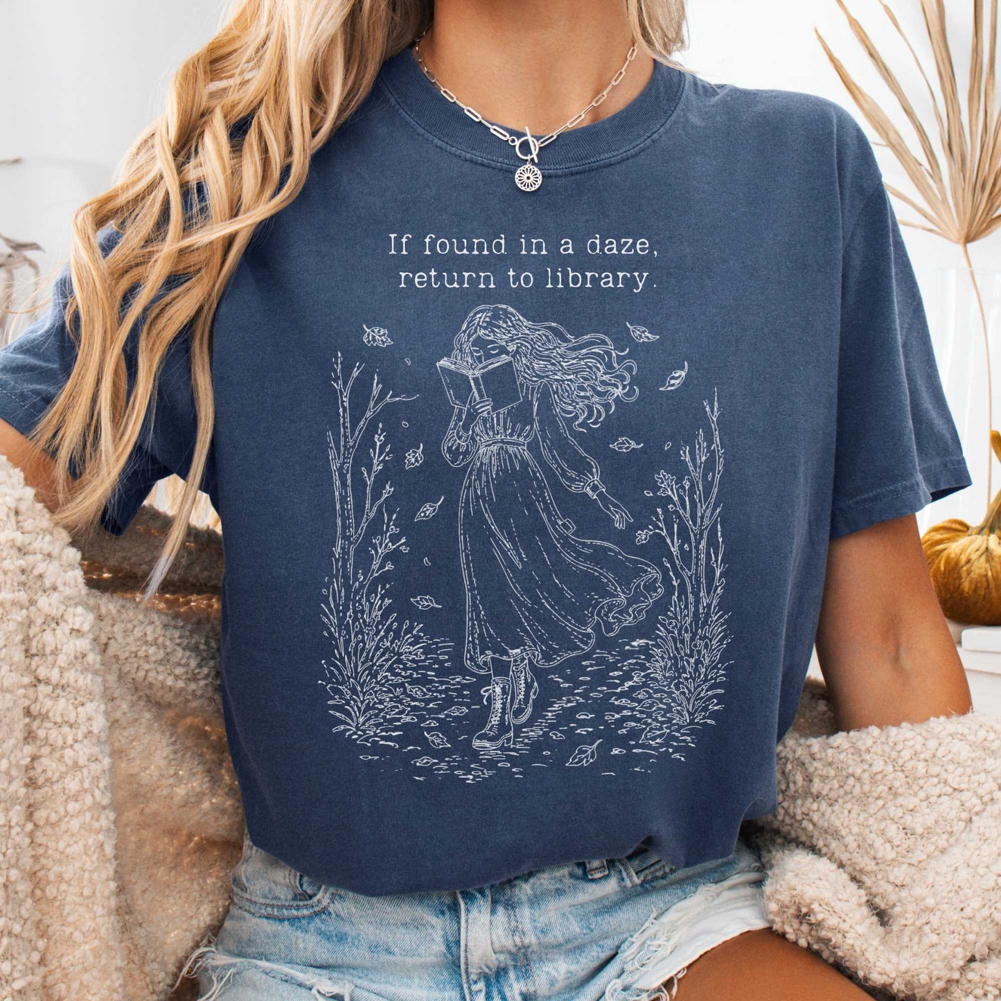 T-Shirt Denim / S If Found in a Daze, Return to Library T-Shirt The Mystic Eden