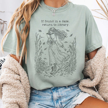 T-Shirt Bay / S If Found in a Daze, Return to Library T-Shirt The Mystic Eden