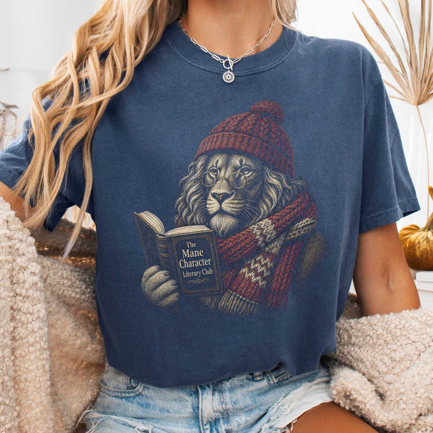 T-Shirt Denim / S The Mane Character Literary Club Lion T-Shirt The Mystic Eden
