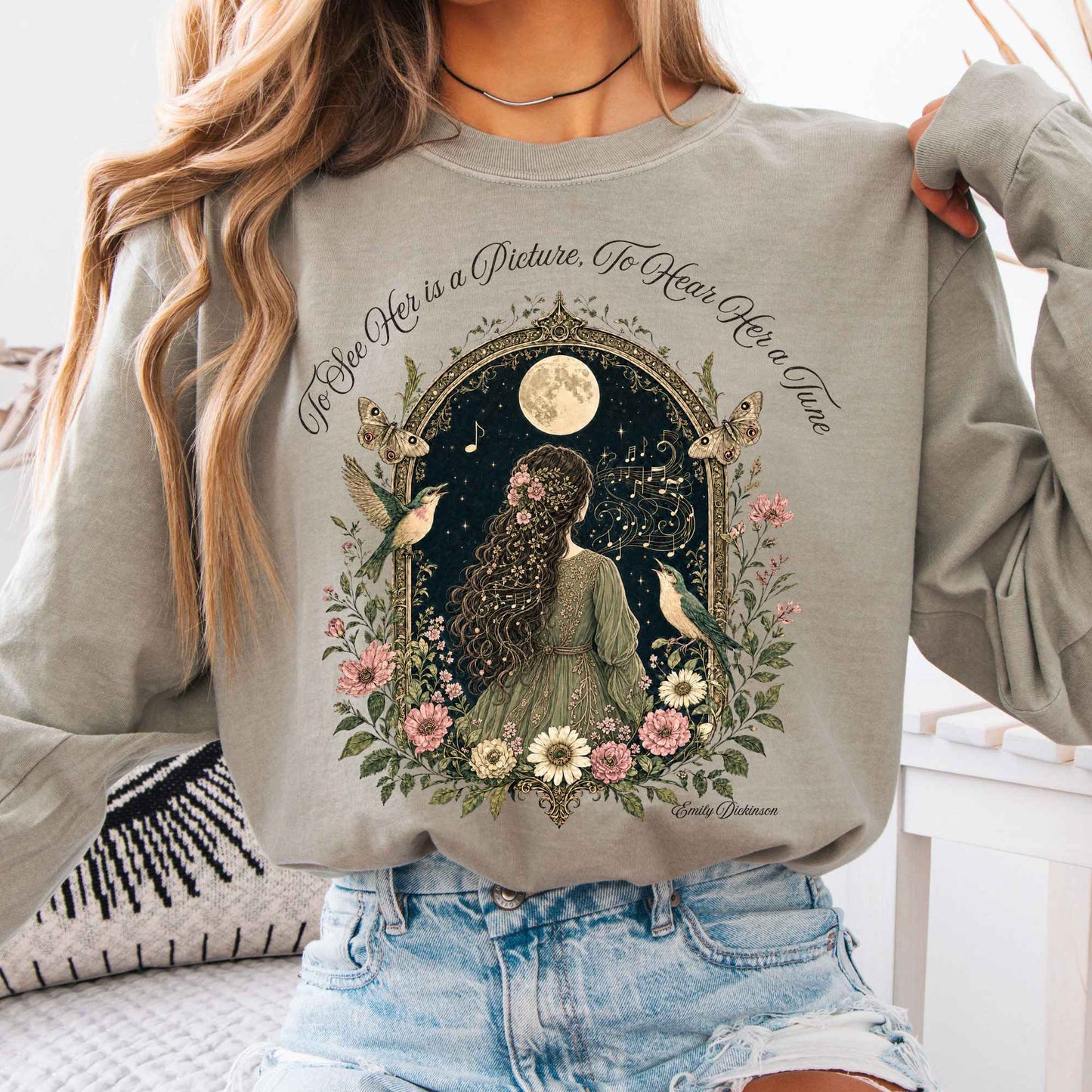 Long-sleeve Sandstone / S To See Her Is a Picture, To Hear Her a Tune Dickinson Long Sleeve The Mystic Eden