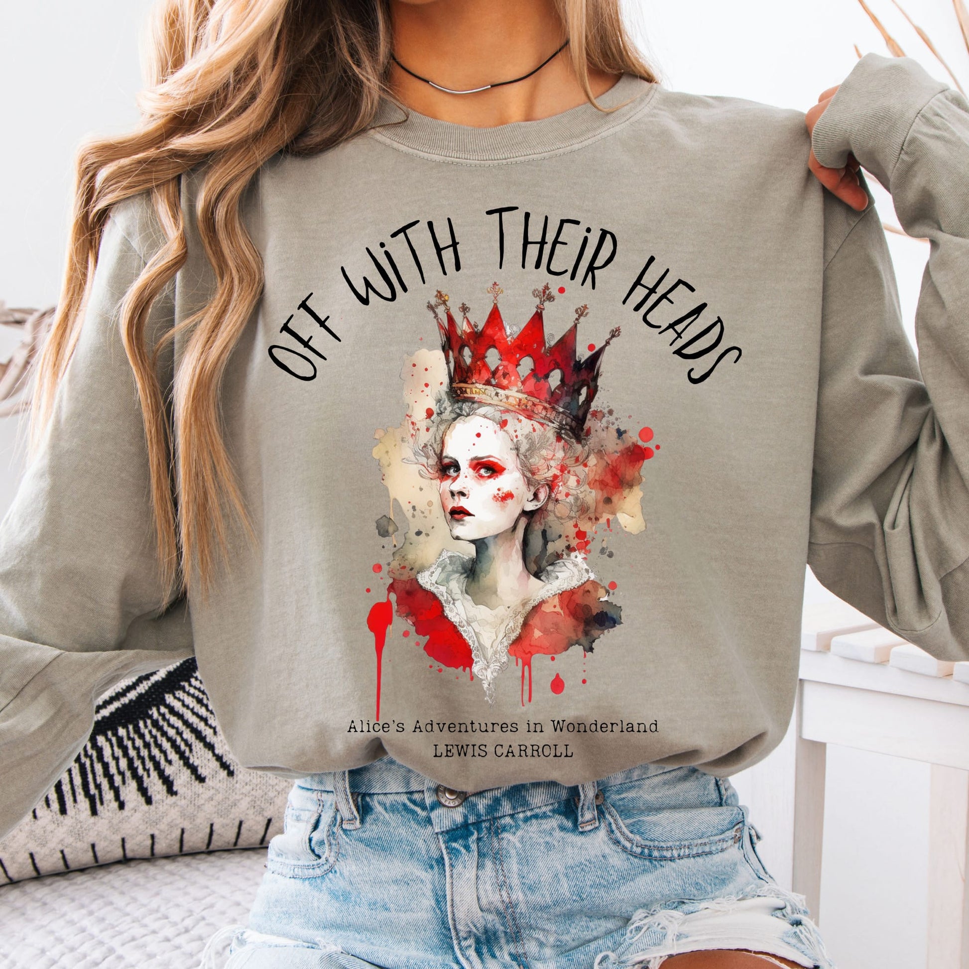 Long-sleeve Sandstone / S Off With Their Heads Queen of Hearts Long Sleeve The Mystic Eden