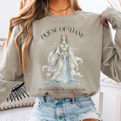 Long-sleeve Sandstone / S House of Danu Celtic Mythology Long Sleeve The Mystic Eden