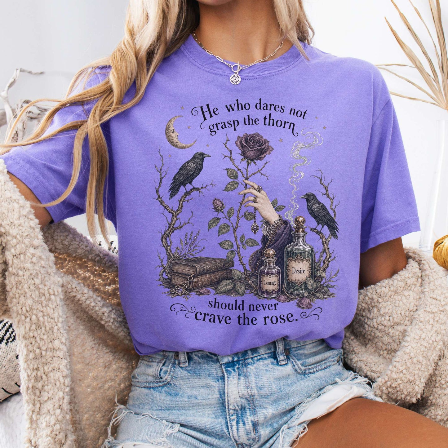 T-Shirt Violet / S He Who Dares Not Grasp the Thorn Anne Brontë Literary T-Shirt The Mystic Eden