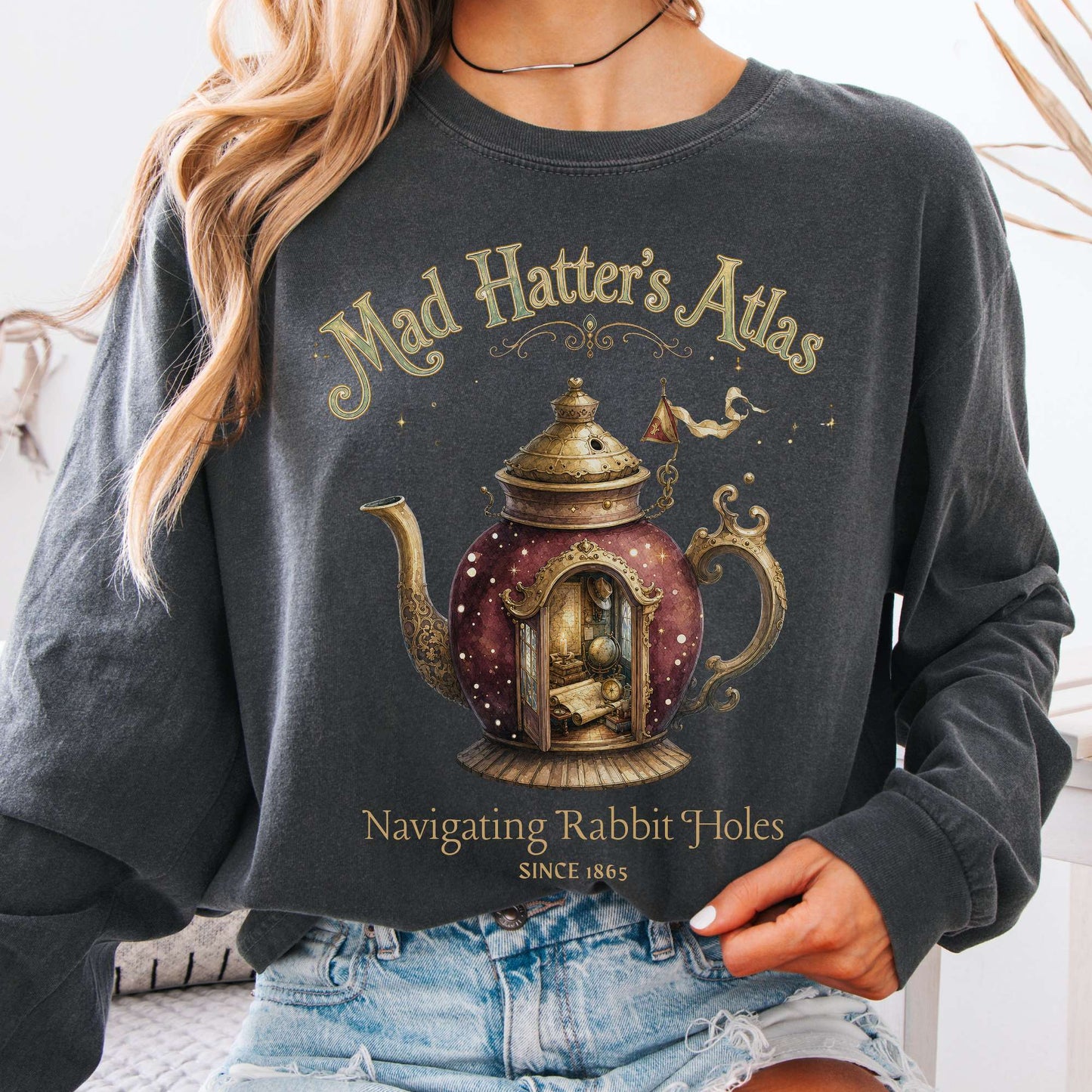 Long-sleeve Pepper / S Mad Hatter's Atlas Lewis Carroll Literary Long Sleeve The Mystic Eden