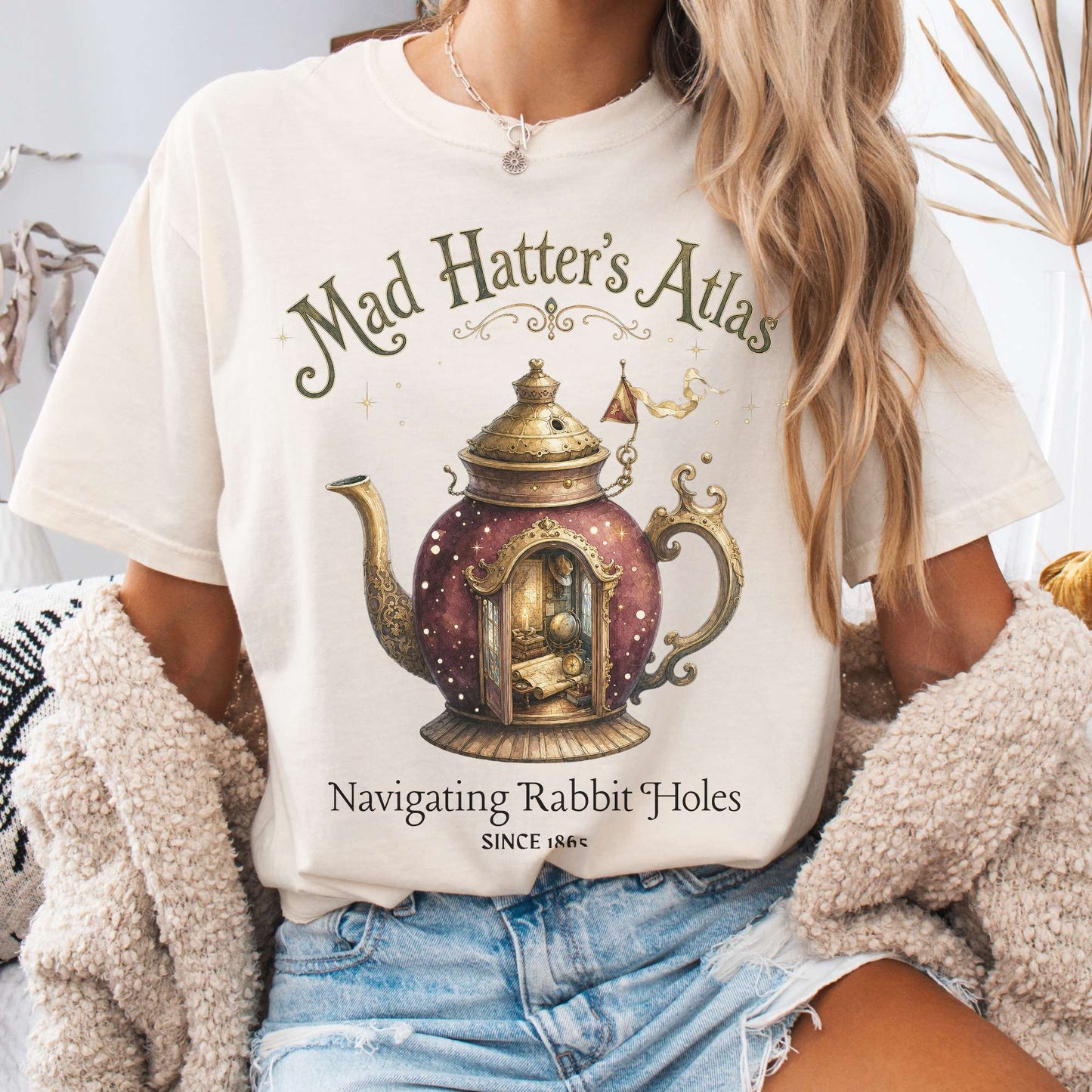 T-Shirt Ivory / S Mad Hatter's Atlas Lewis Carroll Literary T-Shirt The Mystic Eden
