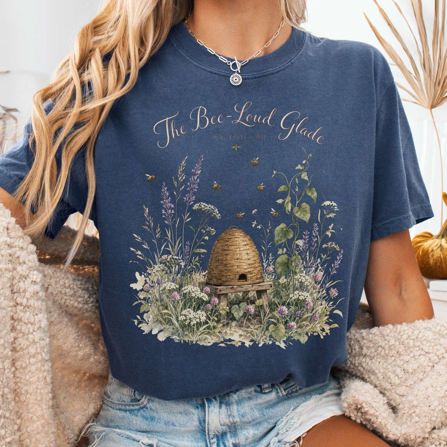 The Bee-Loud Glade W.B. Yeats Literary T-Shirt