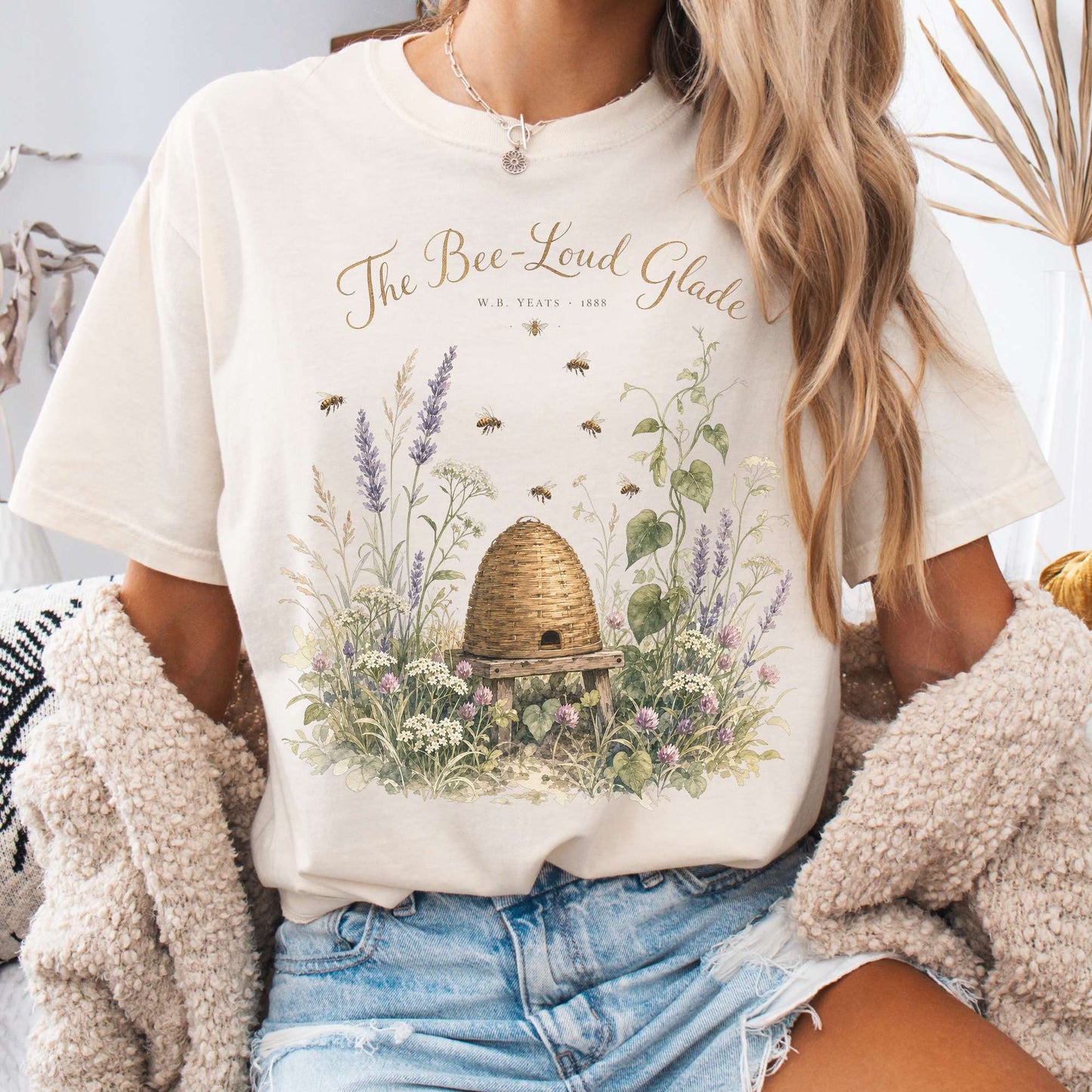 The Bee-Loud Glade W.B. Yeats Literary T-Shirt