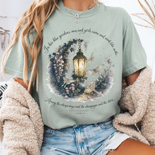 T-Shirt Bay / S In His Blue Gardens The Great Gatsby Literary T-Shirt The Mystic Eden
