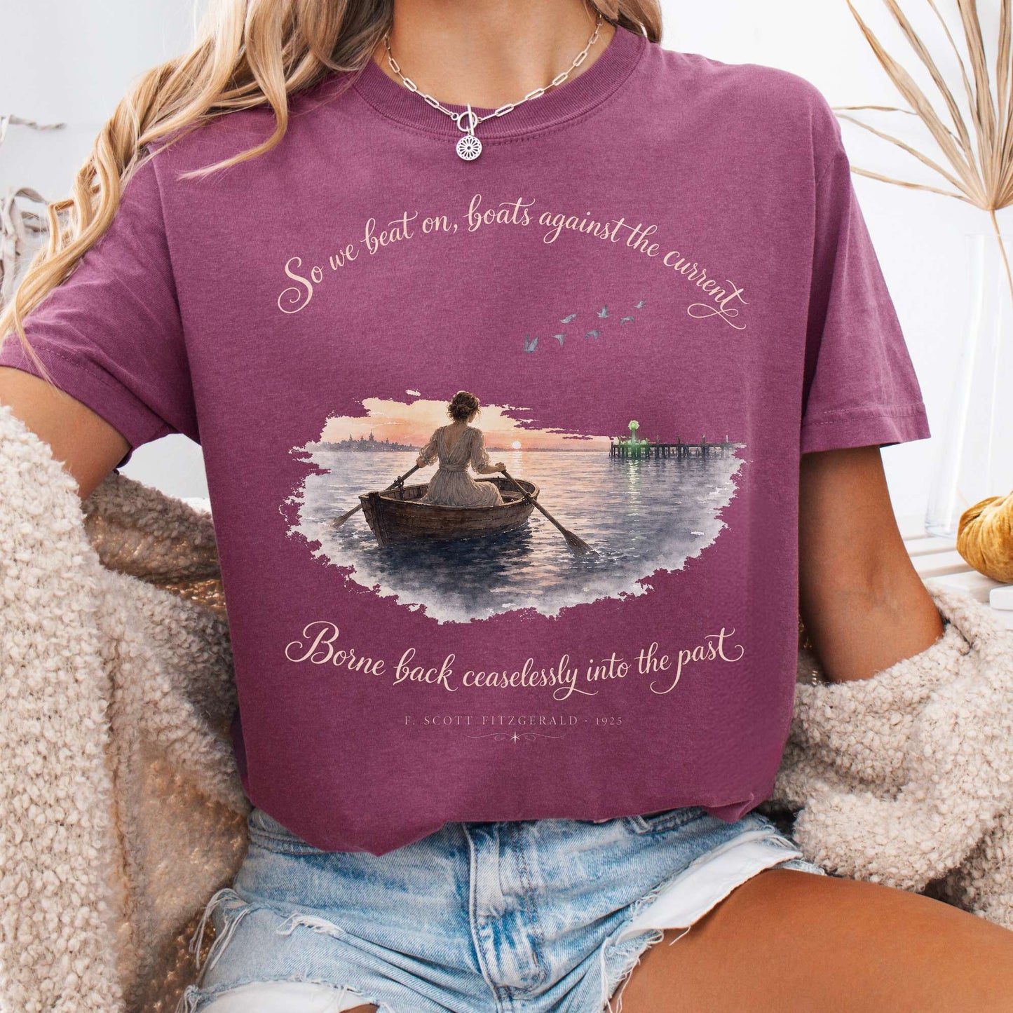 T-Shirt Berry / S So We Beat On The Great Gatsby Fitzgerald Literary T-Shirt The Mystic Eden