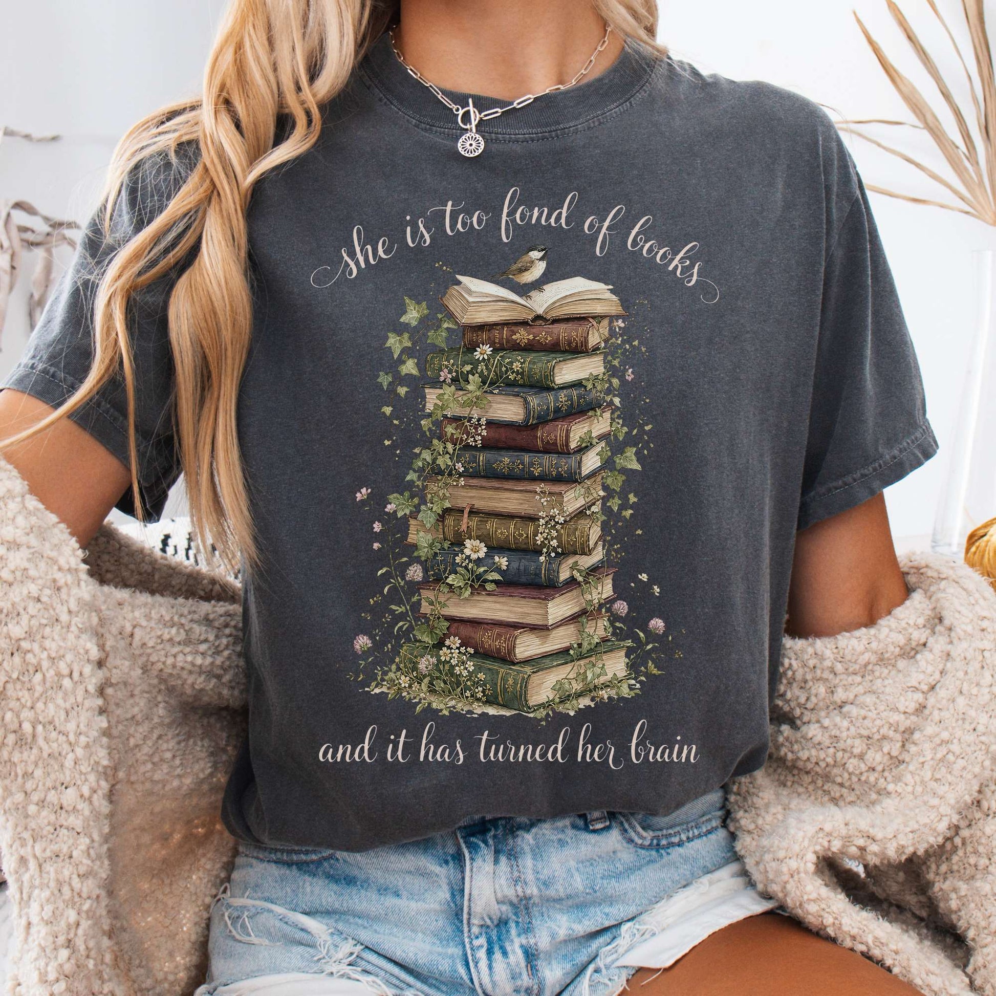 T-Shirt Pepper / S She Is Too Fond of Books Louisa May Alcott Literary T-Shirt The Mystic Eden
