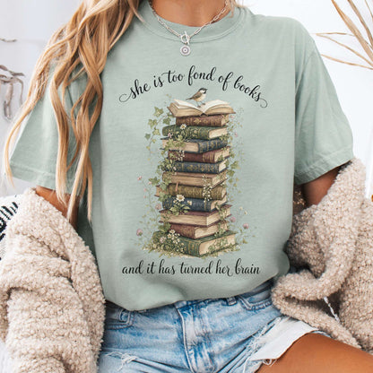 T-Shirt Bay / S She Is Too Fond of Books Louisa May Alcott Literary T-Shirt The Mystic Eden