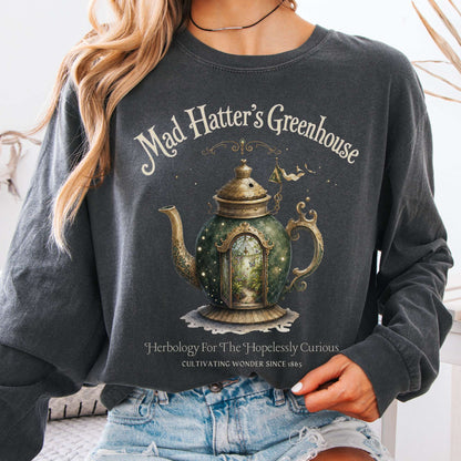 Long-sleeve Pepper / S Mad Hatter's Greenhouse Lewis Carroll Literary Long Sleeve The Mystic Eden
