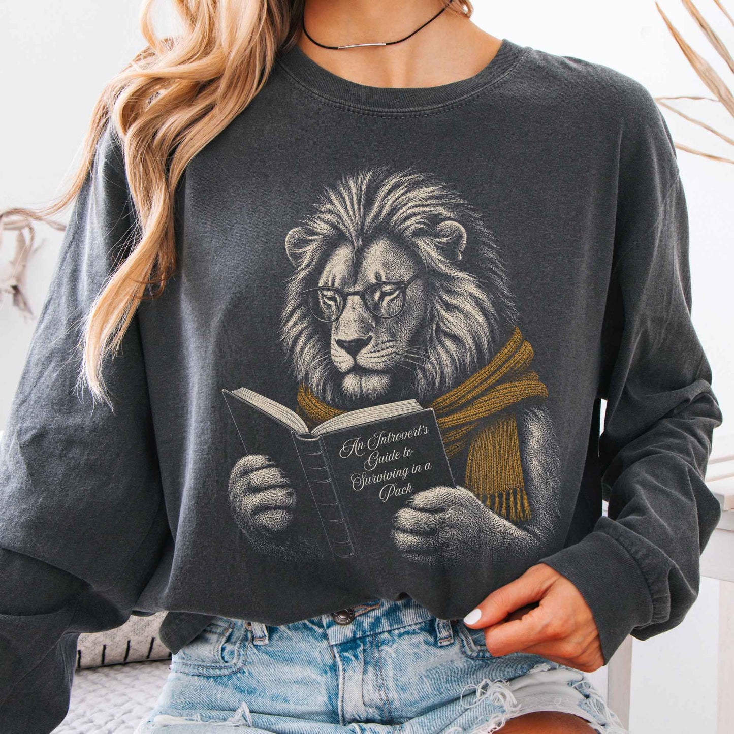 Long-sleeve Pepper / S Introvert's Guide to Surviving in a Pack Lion Reader Long Sleeve The Mystic Eden