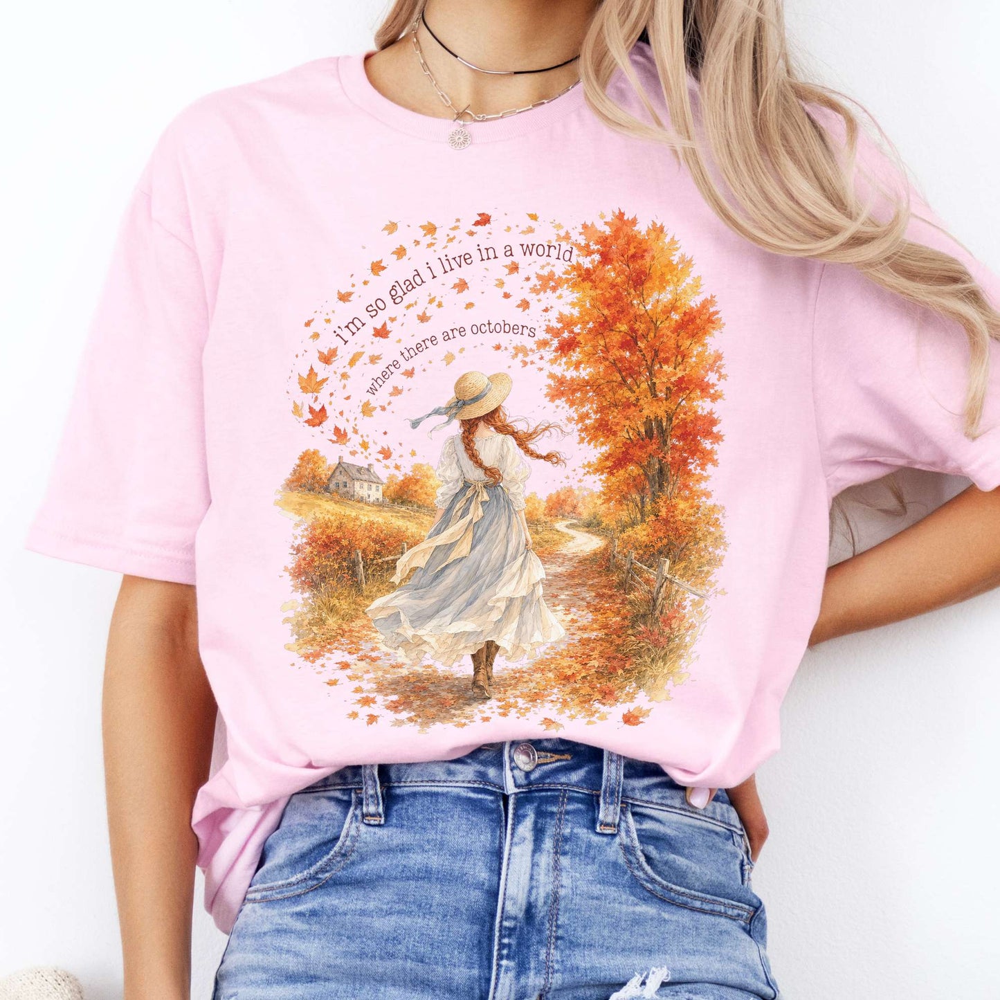 I'm So Glad I Live In A World Anne of Green Gables Literary T-Shirt