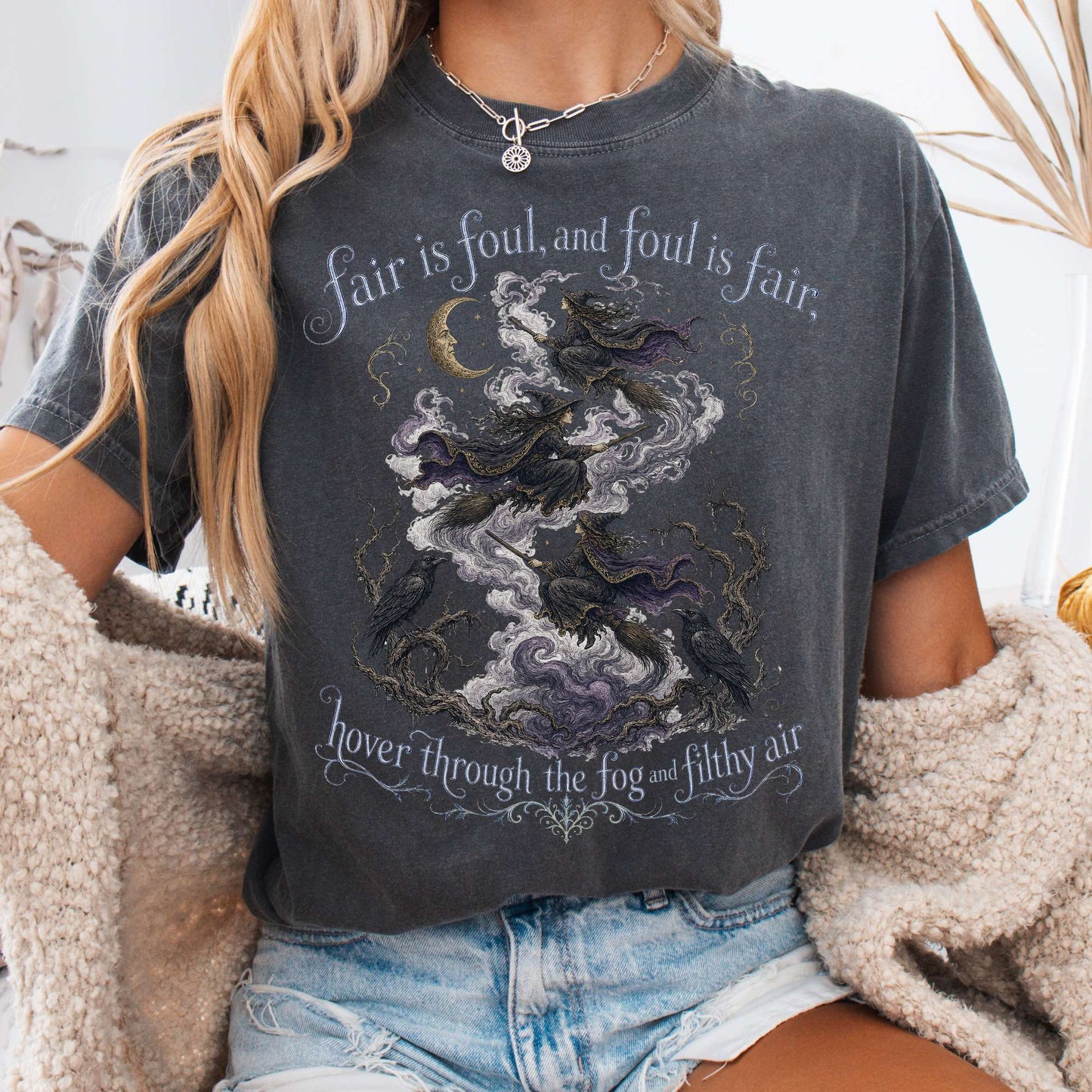 Fair Is Foul and Foul Is Fair Macbeth Shakespeare T-Shirt
