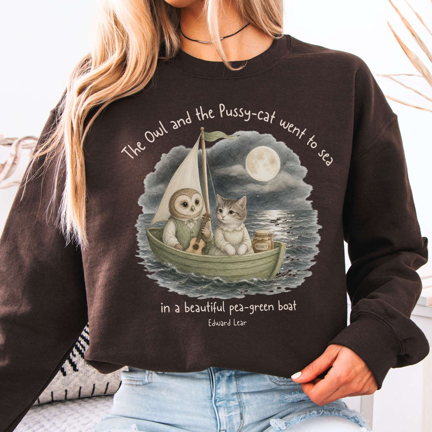 The Owl and the Pussy-Cat Edward Lear Literary Crewneck Sweatshirt