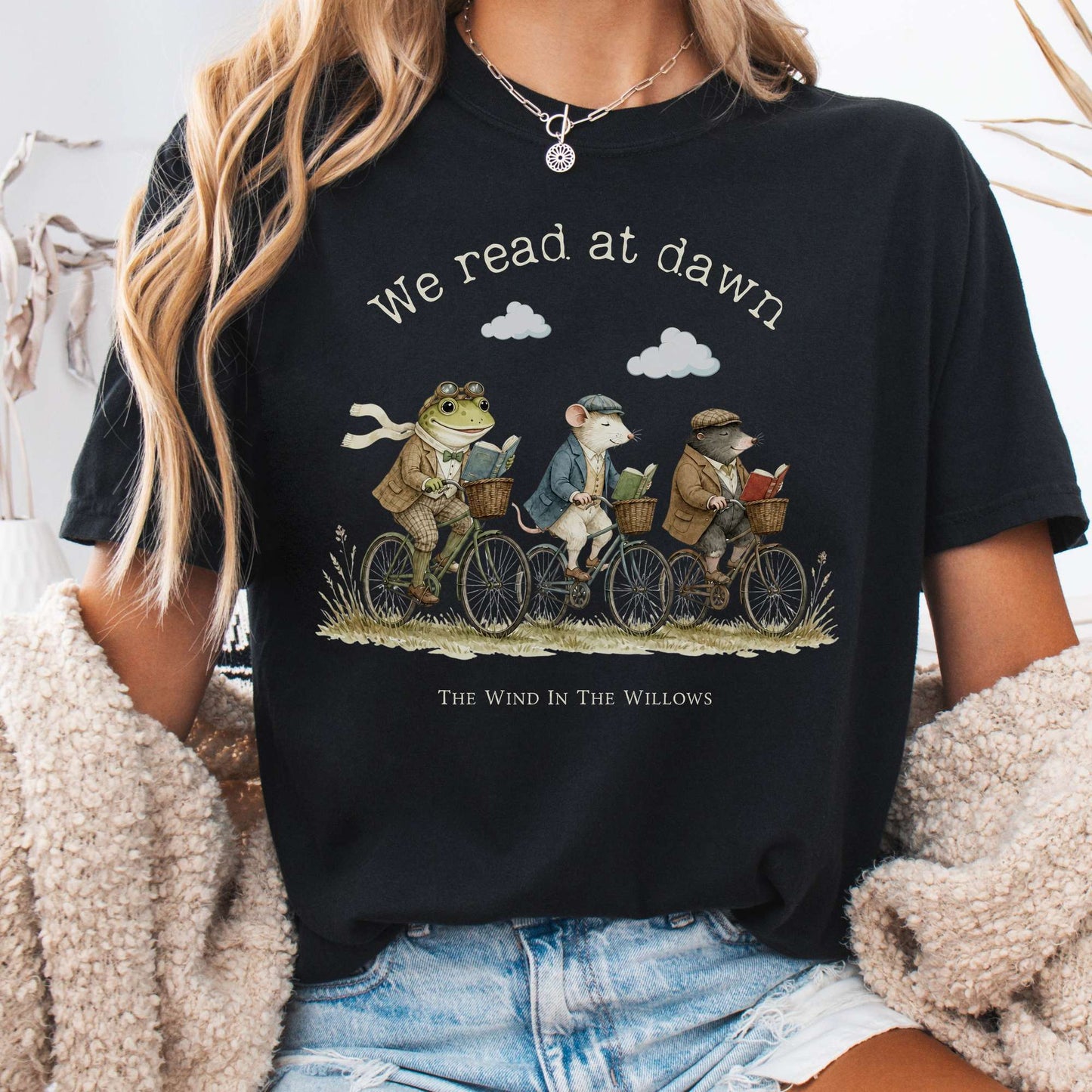 We Read at Dawn The Wind in the Willows Literary T-Shirt