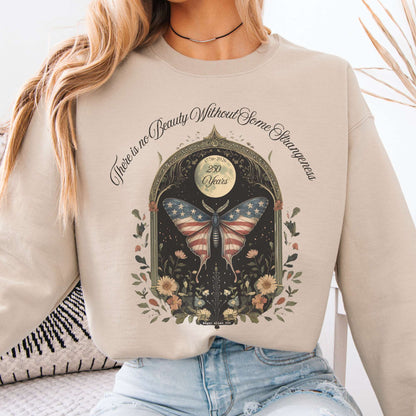 Sweatshirt Sand / S There Is No Beauty Without Some Strangeness America 250 Crewneck Sweatshirt The Mystic Eden