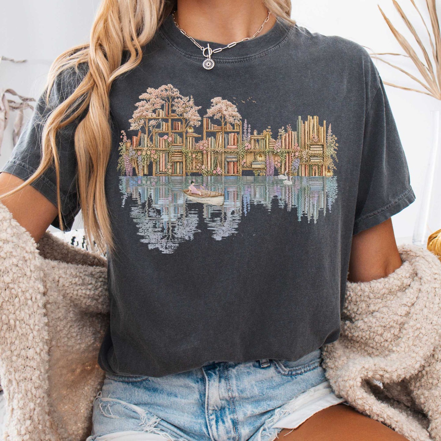 T-Shirt Pepper / S The Floating Library T-Shirt The Mystic Eden