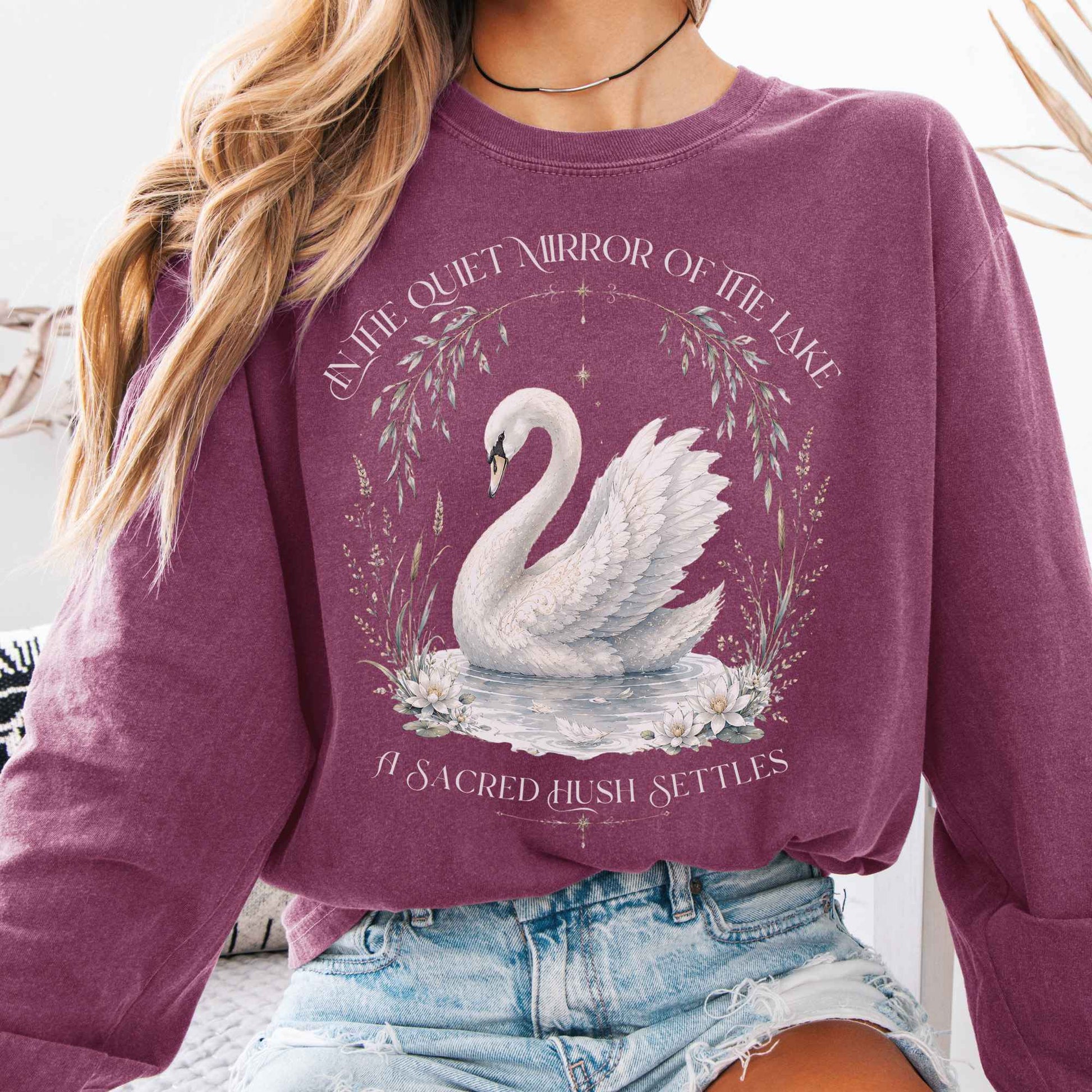 Long-sleeve Berry / S In The Quiet Mirror Swan Long Sleeve The Mystic Eden