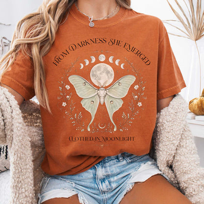 T-Shirt Yam / S From Darkness She Emerged Clothed in Moonlight T-Shirt The Mystic Eden