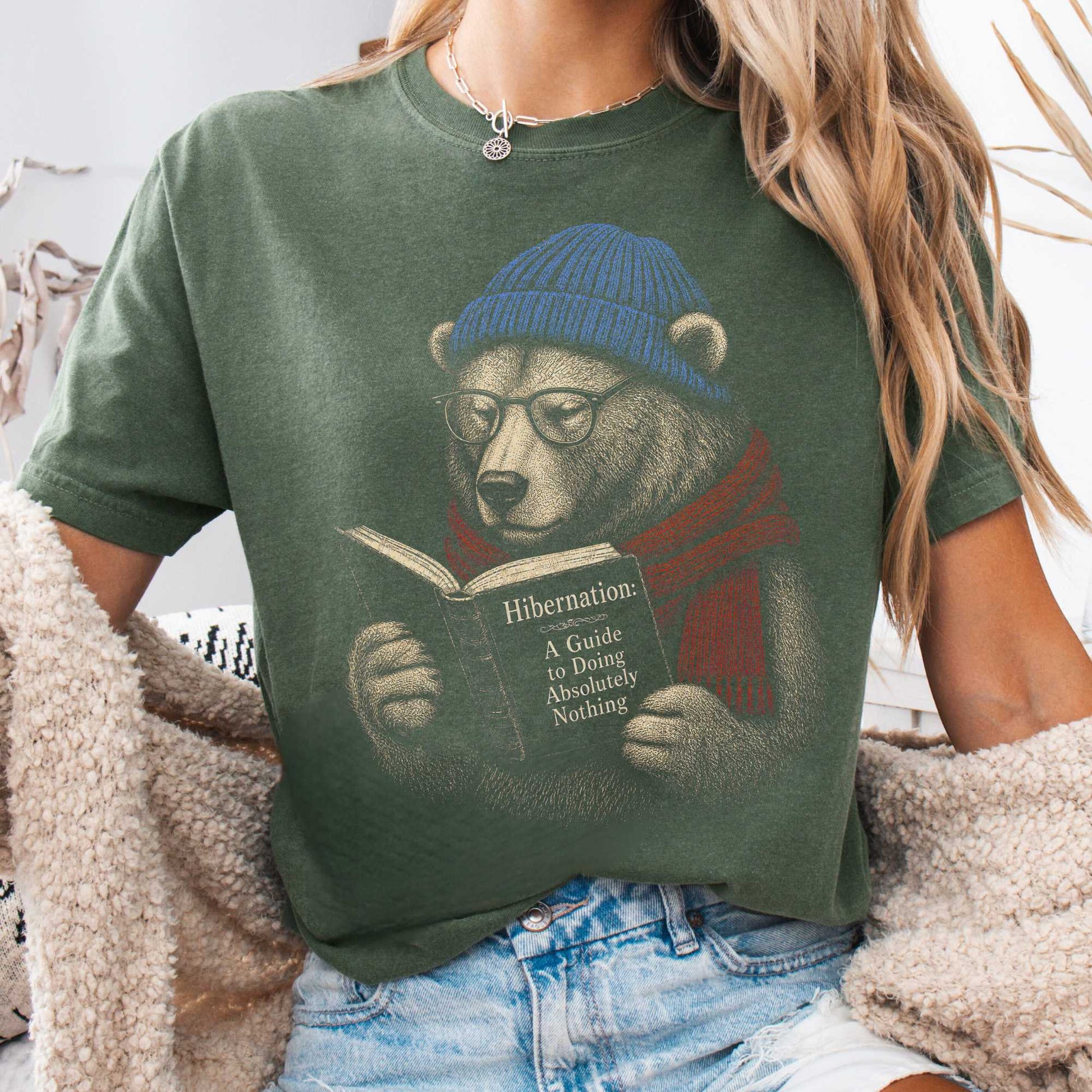 T-Shirt Moss / S Hibernation Guide Bear T-Shirt The Mystic Eden