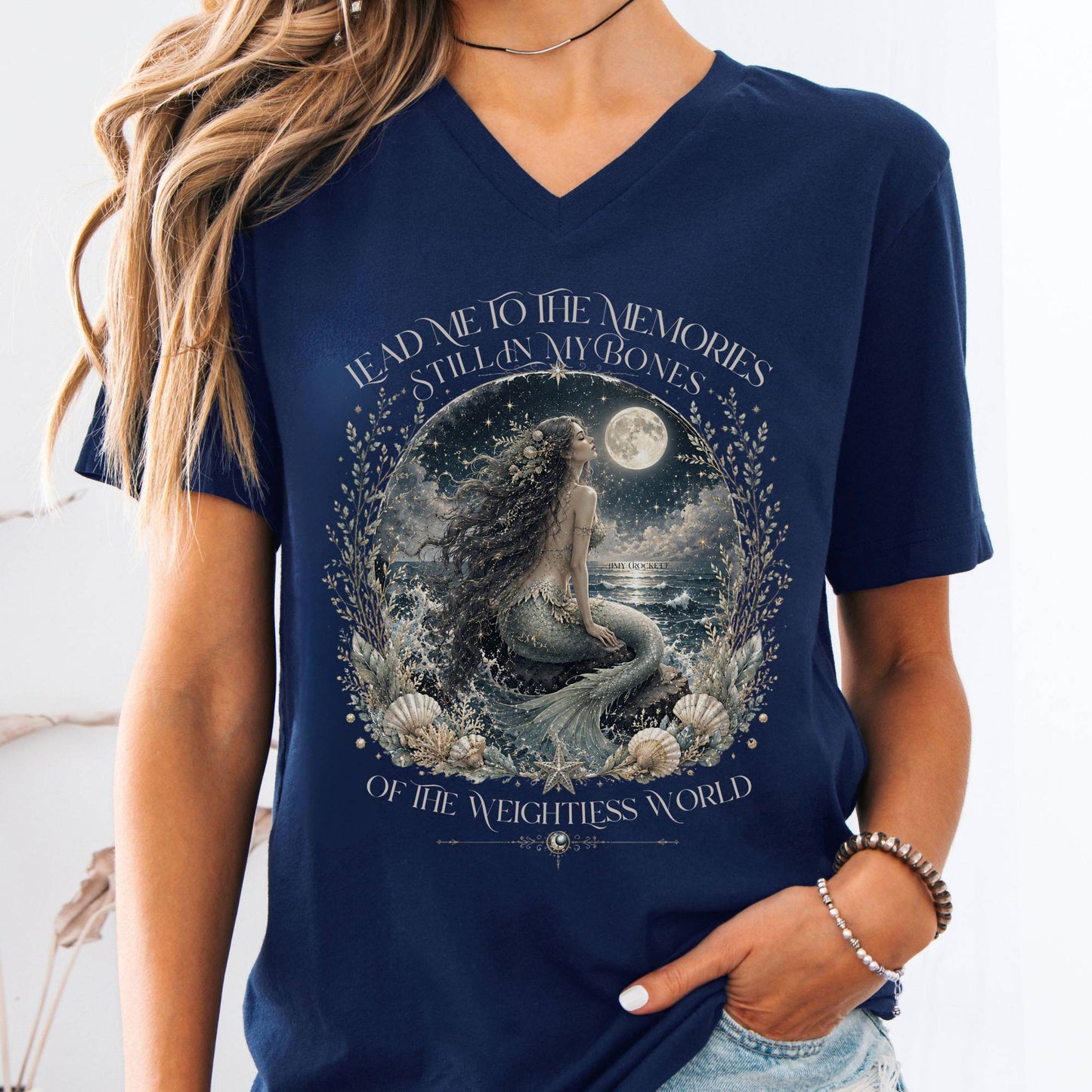 V-neck Navy / S A Mermaid's Memories Of The Weightless World Amy Crockett V-Neck The Mystic Eden