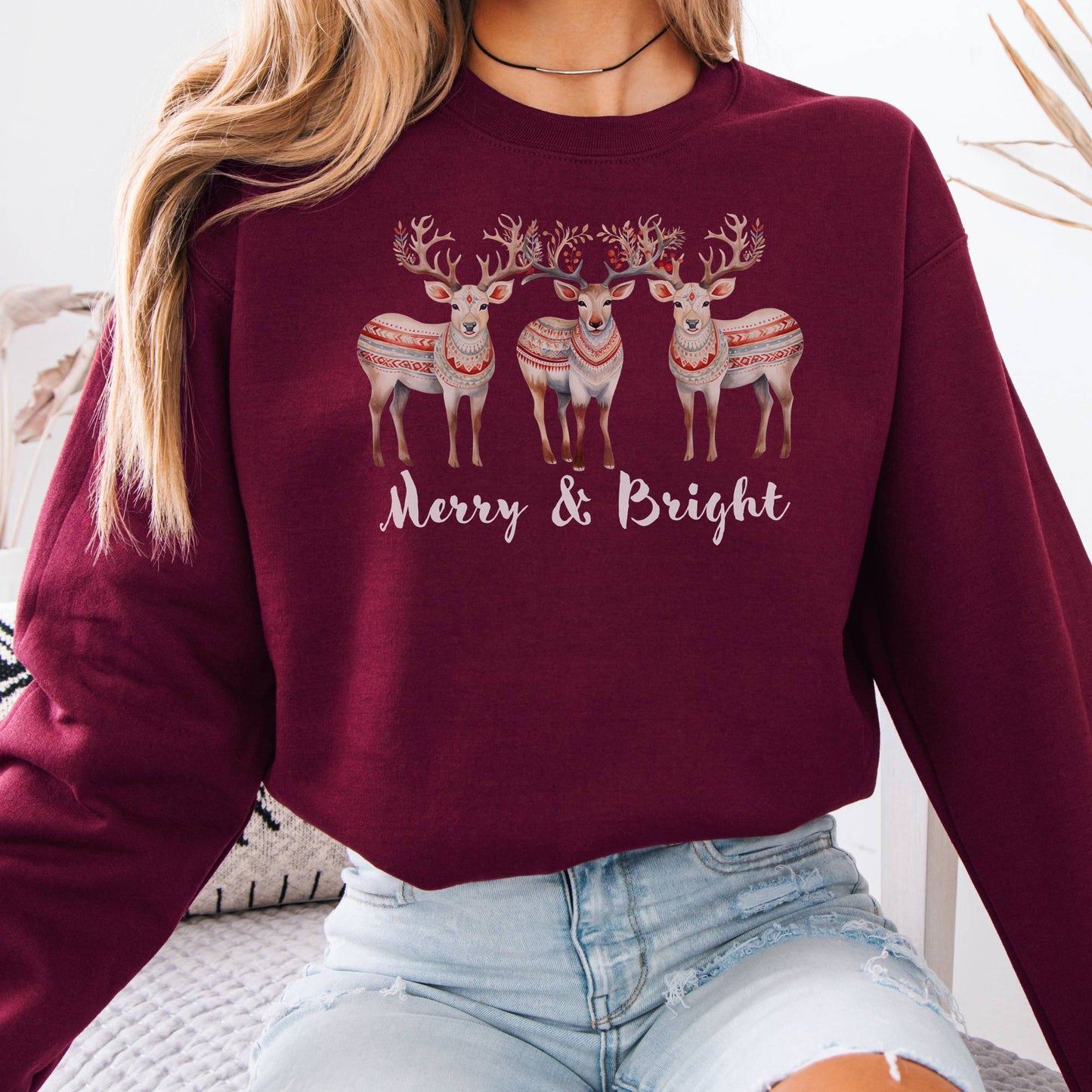 Sweatshirt Merry and Bright Reindeer Christmas Sweatshirt The Mystic Eden