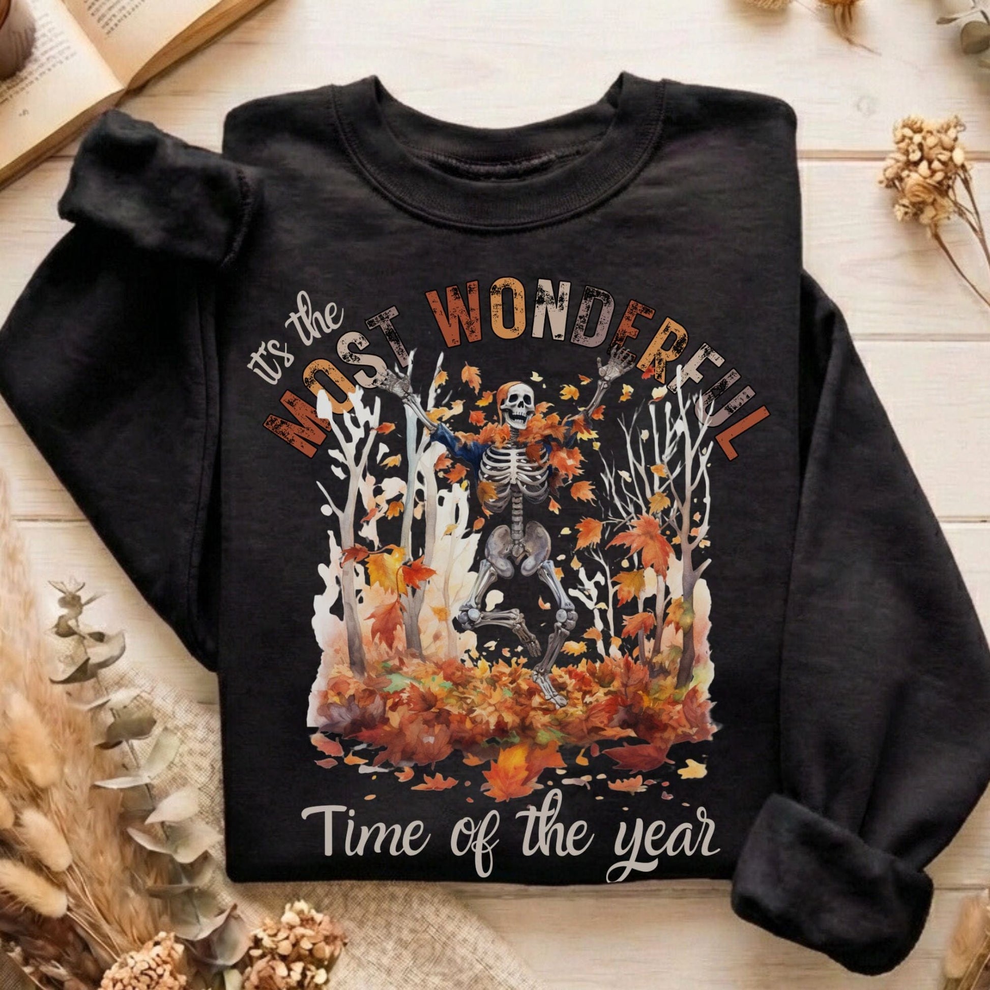 Sweatshirt Black / S Design 53 Sweatshirt The Mystic Eden