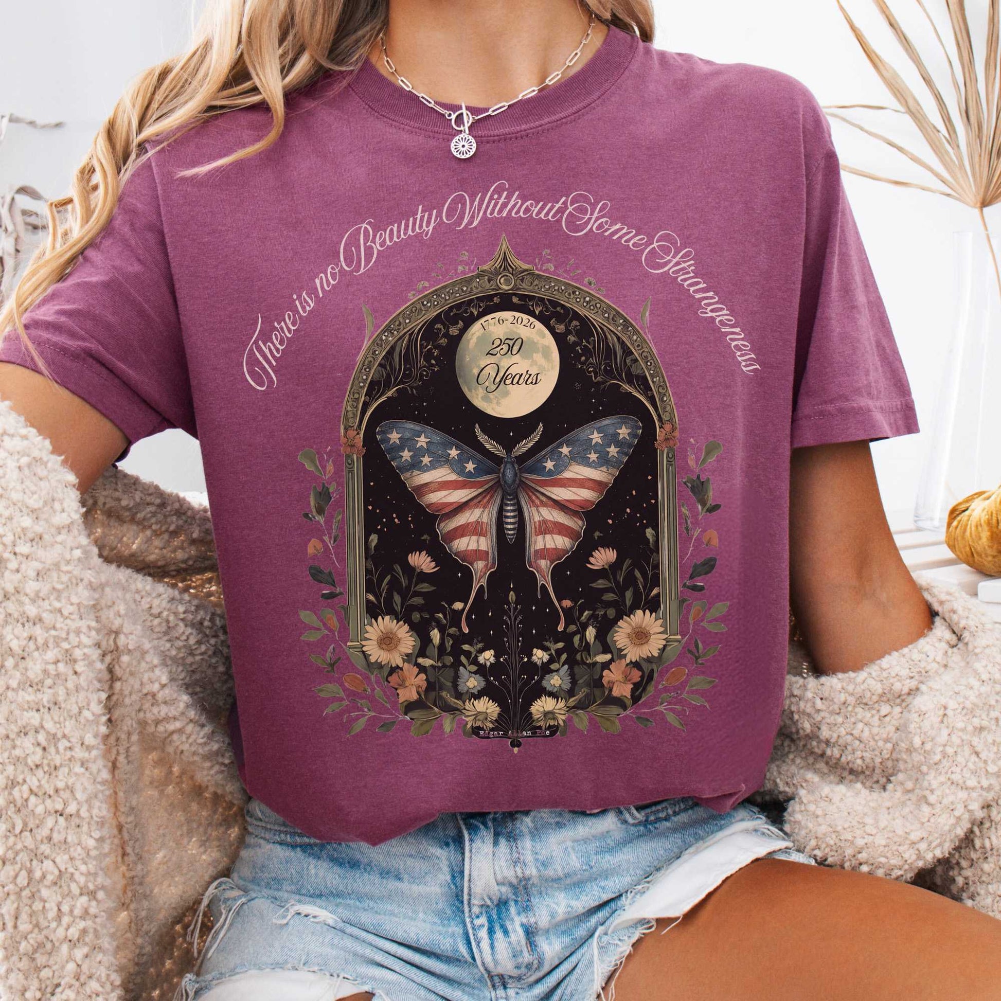 T-Shirt Berry / S There Is No Beauty Without Some Strangeness America 250 T-Shirt The Mystic Eden