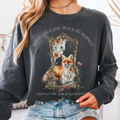 Long-sleeve Pepper / S Soon She Came Back to Herself  Long Sleeve The Mystic Eden