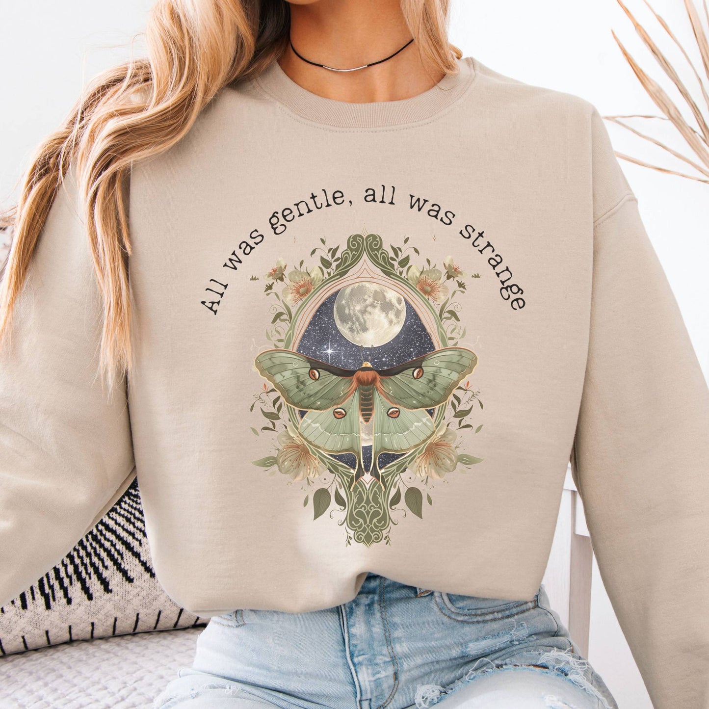 Sweatshirt Design 267 Crewneck Sweatshirt The Mystic Eden