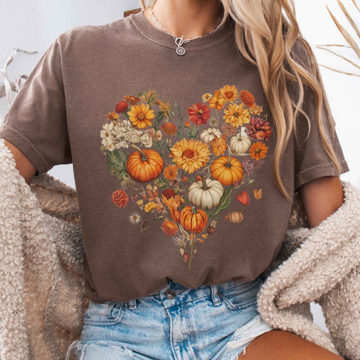 Vintage fall floral pumpkin heart tee