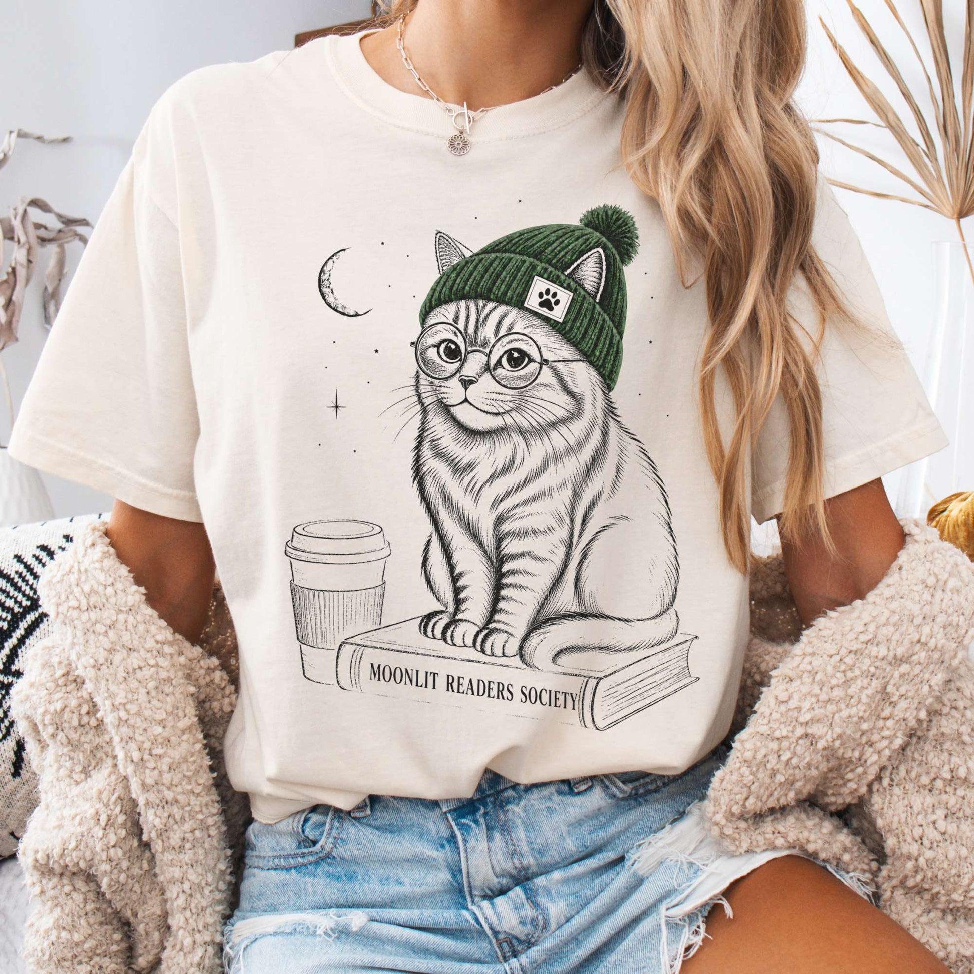 T-Shirt Ivory / S Moonlit Readers Society Cat T-Shirt The Mystic Eden