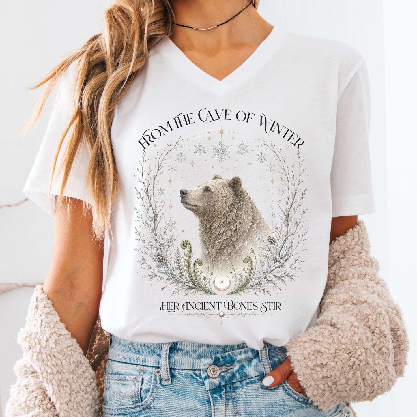 V-neck White / S Design 319 V-Neck The Mystic Eden