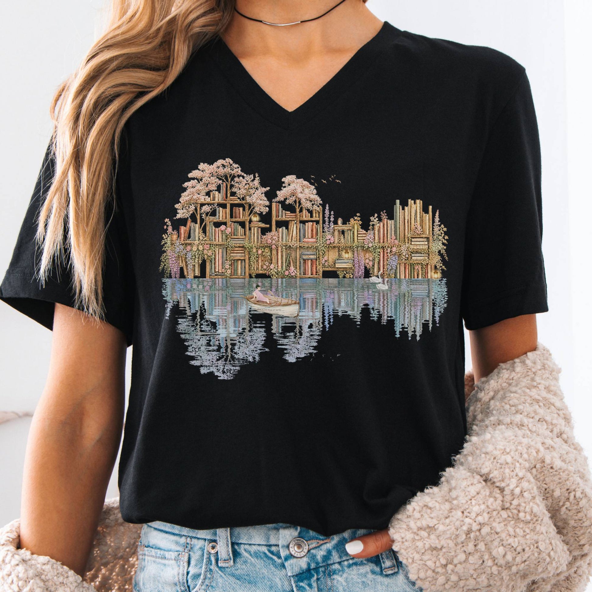V-neck Black / S Design 298 V-Neck The Mystic Eden