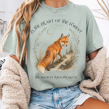 T-Shirt Bay / S In the Heart of the Forest The Ancient Wild Awakens Fox T-Shirt The Mystic Eden