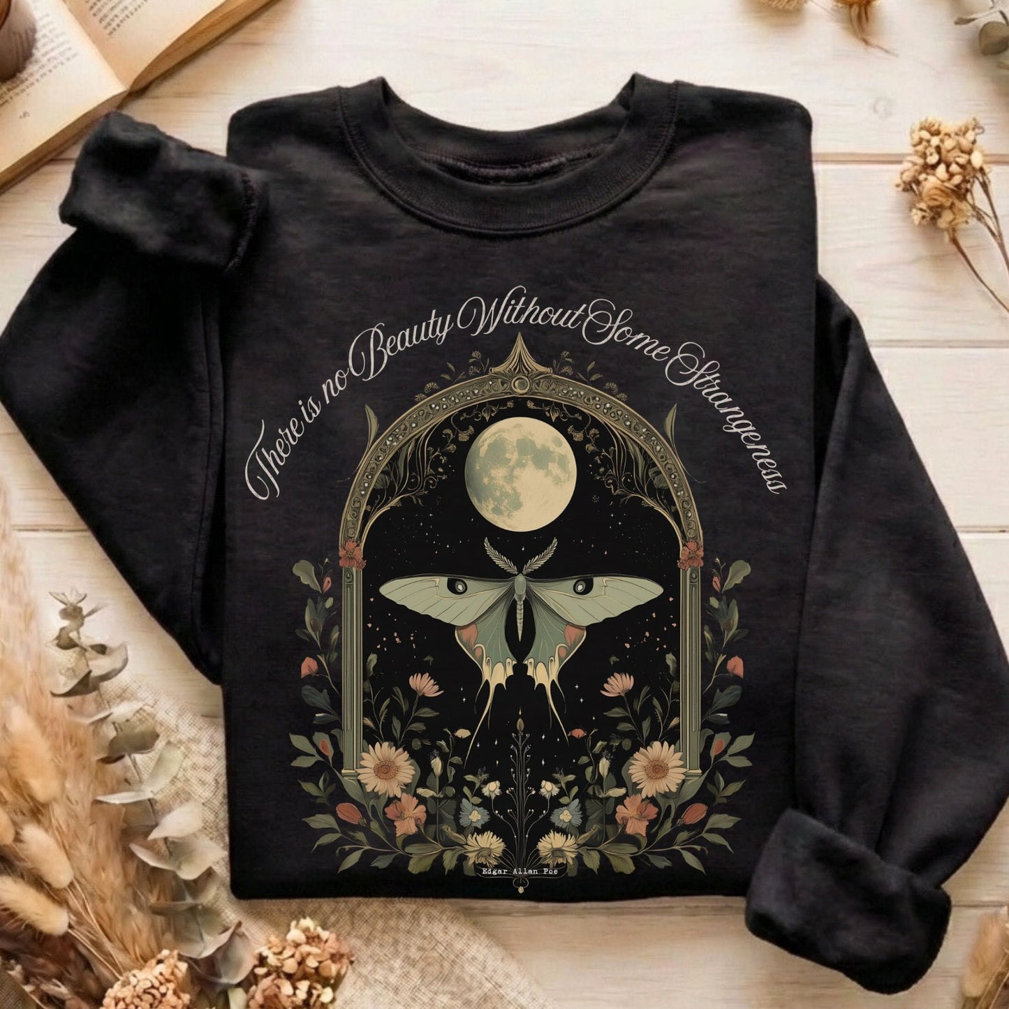 Sweatshirt Black / S Design 139 Sweatshirt The Mystic Eden