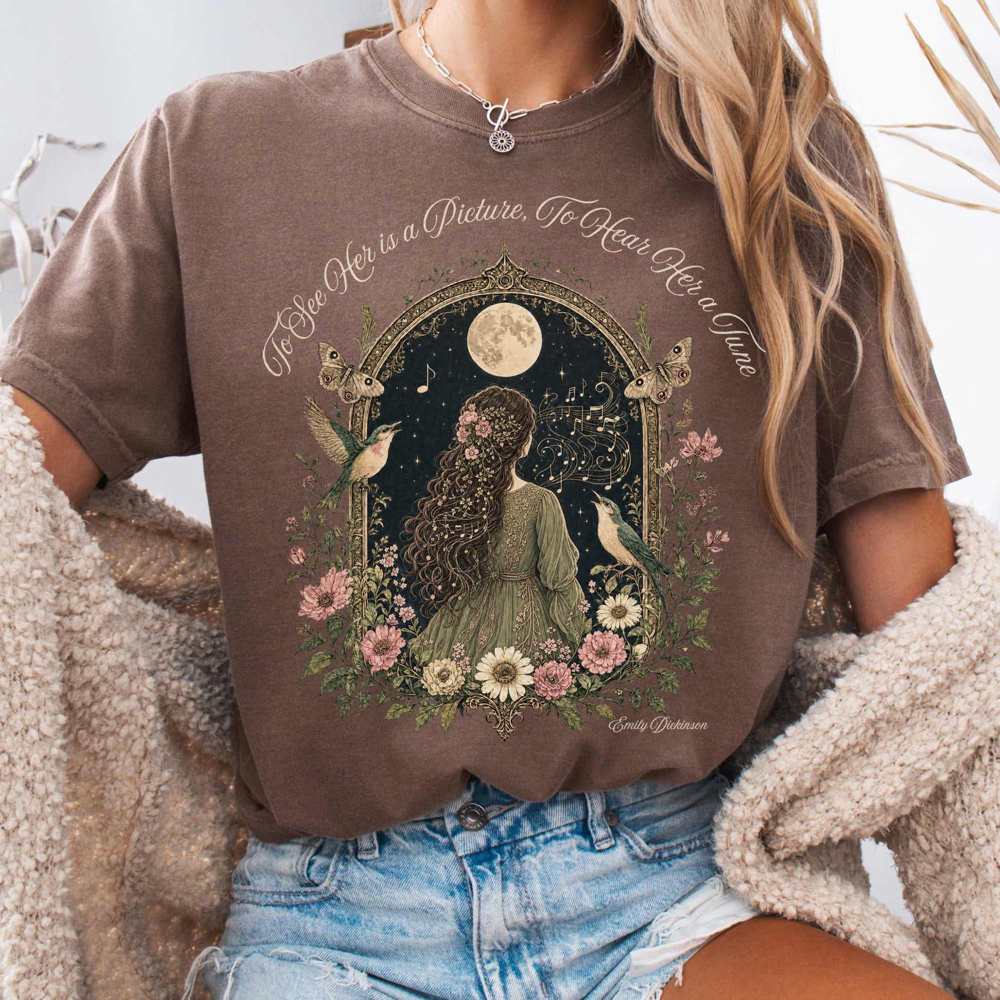 T-Shirt Espresso / S To See Her Is a Picture, To Hear Her a Tune Dickinson T-Shirt The Mystic Eden