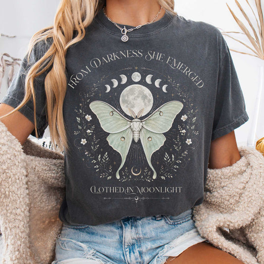 T-Shirt Pepper / S From Darkness She Emerged Clothed in Moonlight T-Shirt The Mystic Eden