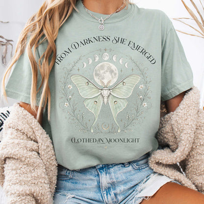 T-Shirt Bay / S From Darkness She Emerged Clothed in Moonlight T-Shirt The Mystic Eden