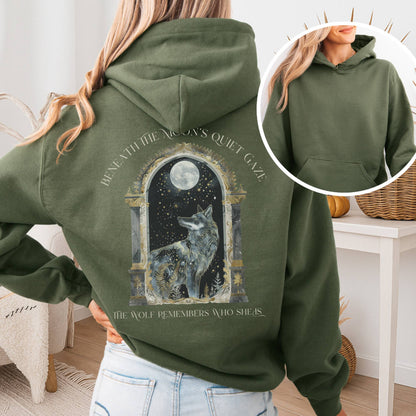 Hoodie Military Green / S Beneath The Moon The Wolf Remembers Who She Is Hoodie The Mystic Eden