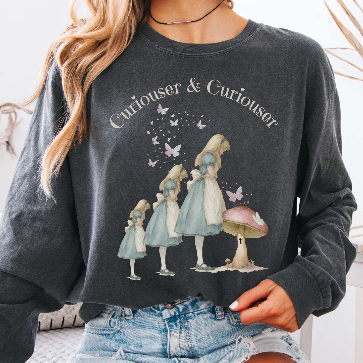 Long-sleeve Pepper / S Curiouser and Curiouser Alice Long Sleeve Tee The Mystic Eden
