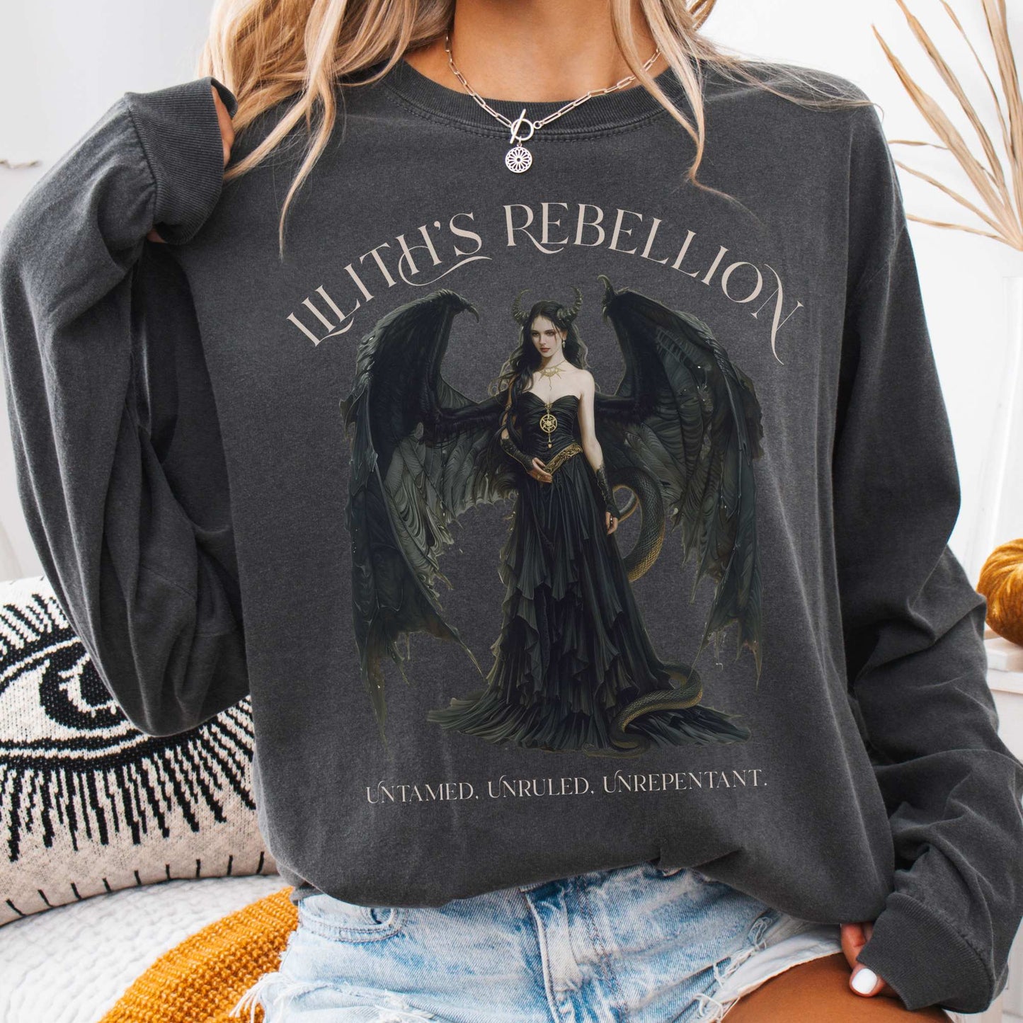 Long-sleeve Pepper / S Lilith's Rebellion Goddess Long Sleeve T-Shirt The Mystic Eden
