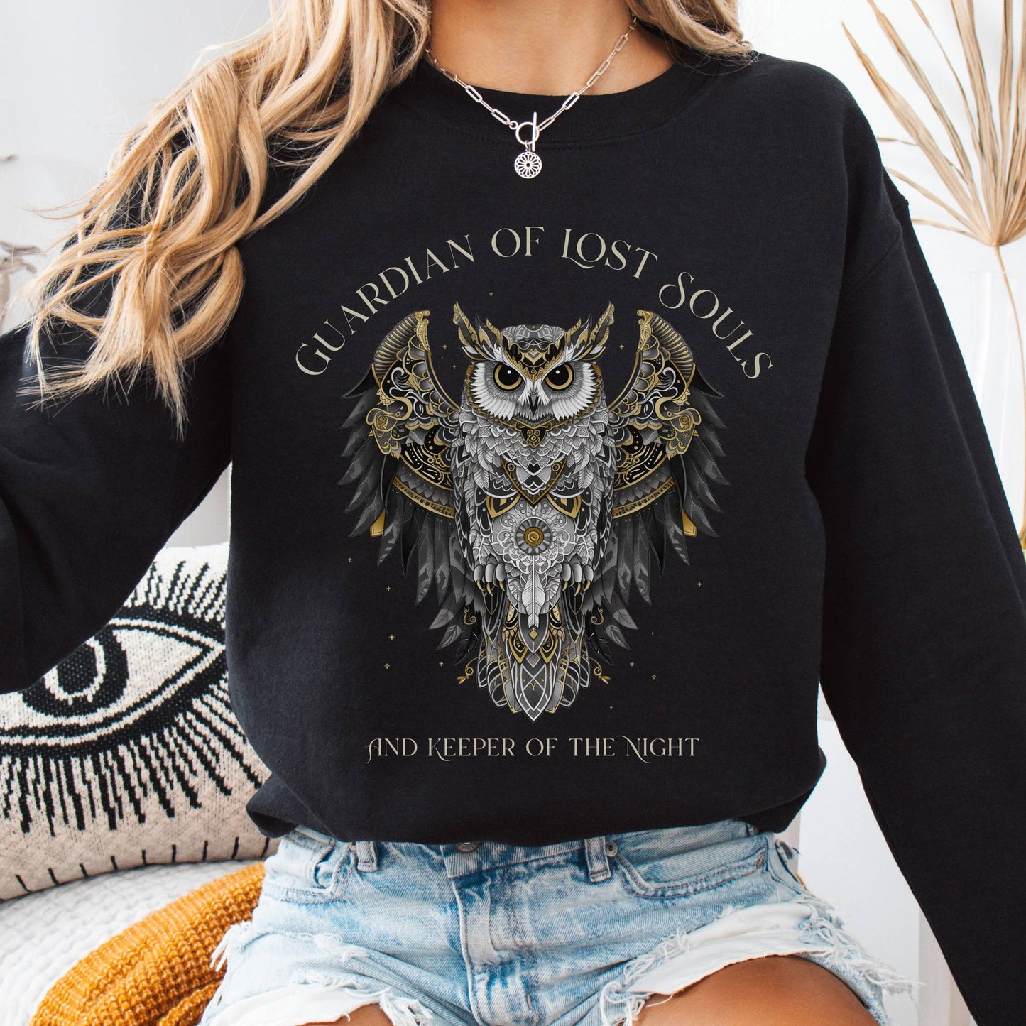 Sweatshirt Black / S Guardian of Lost Souls Mythic Owl Sweatshirt The Mystic Eden