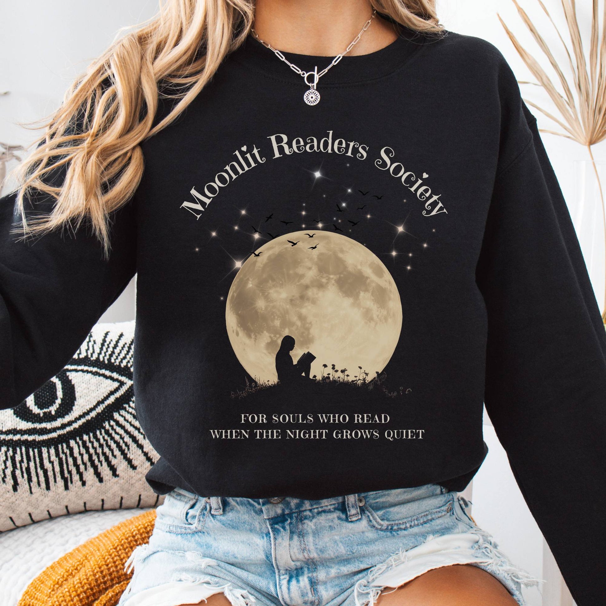 Sweatshirt Black / S Moonlit Readers Society Sweatshirt The Mystic Eden