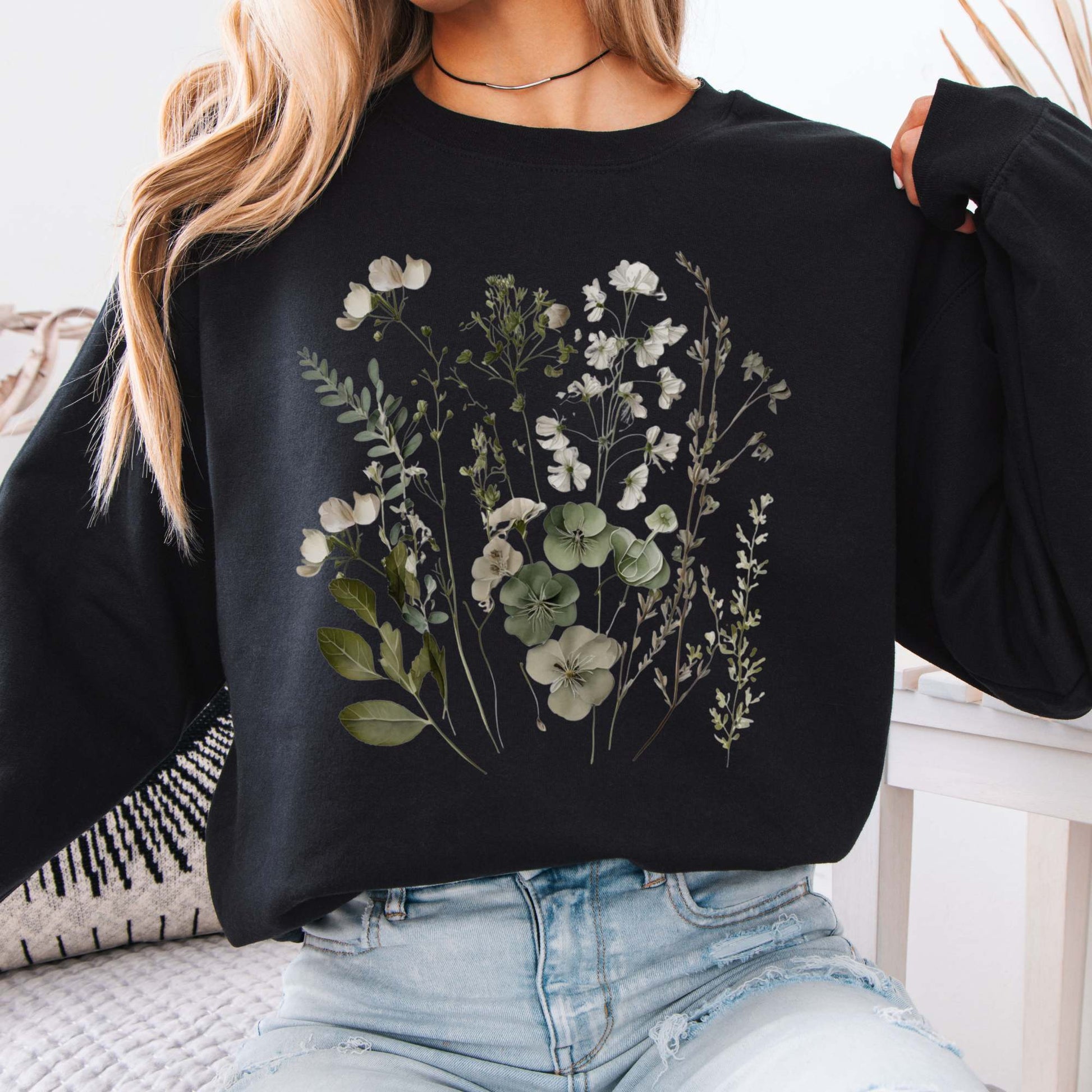 Sweatshirt Black / S Sage and White Wildflower  Sweatshirt The Mystic Eden