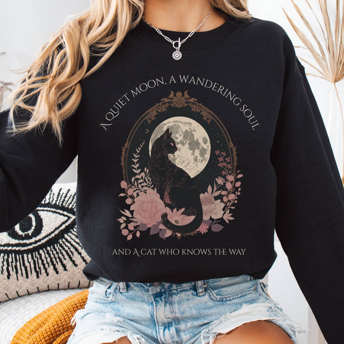 Sweatshirt Black / S The Cat Who Knows the Way Poetry Sweatshirt The Mystic Eden