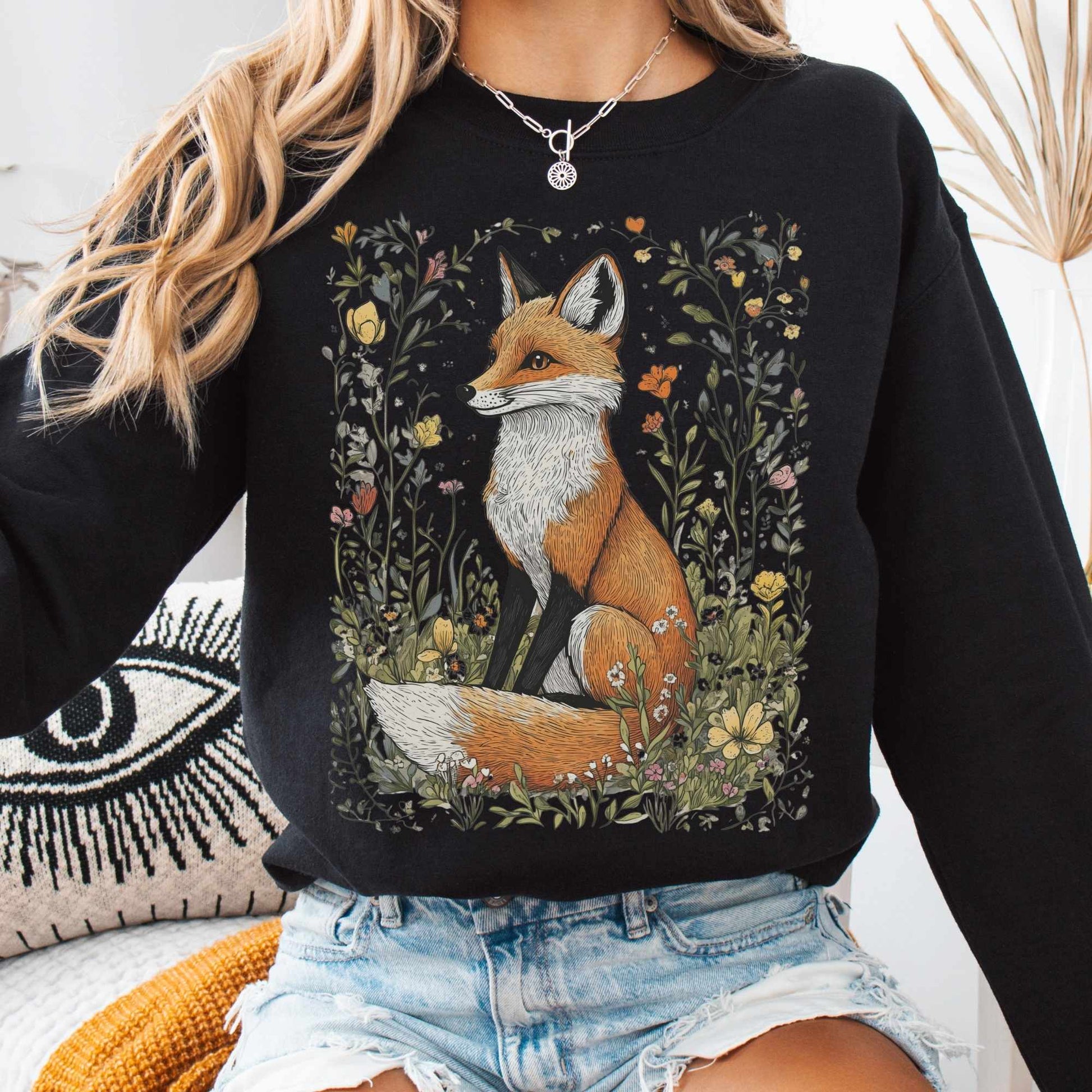 Sweatshirt Black / S Vintage Happy Fox Cottagecore Sweatshirt The Mystic Eden